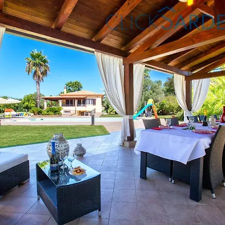 Paradiso With Swimming Pool Large Garden And Tennis Court Alghero
