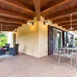 Clicksardegna Paradiso With Swimming Pool Large Garden And Tennis Court ヴィラ *