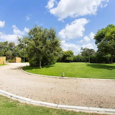 Paradiso With Swimming Pool Large Garden And Tennis Court *