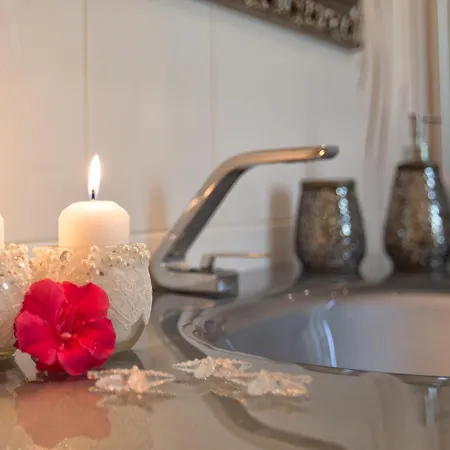 Clicksardegna Paradiso With Swimming Pool Large Garden And Tennis Court * ألغيرو