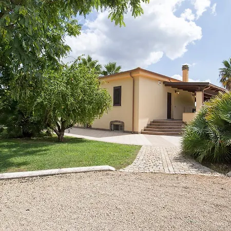 Paradiso With Swimming Pool Large Garden And Tennis Court *