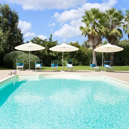 فيلة Clicksardegna Paradiso With Swimming Pool Large Garden And Tennis Court ألغيرو