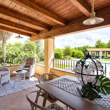 Vila Clicksardegna Paradiso With Swimming Pool Large Garden And Tennis Court