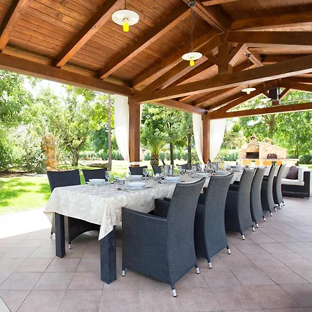 Clicksardegna Paradiso With Swimming Pool Large Garden And Tennis Court فيلة