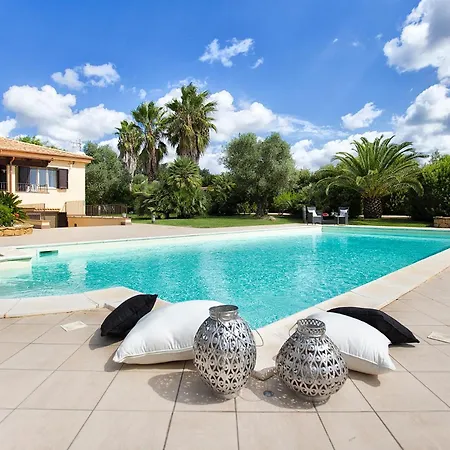 Clicksardegna Paradiso With Swimming Pool Large Garden And Tennis Court فيلة *