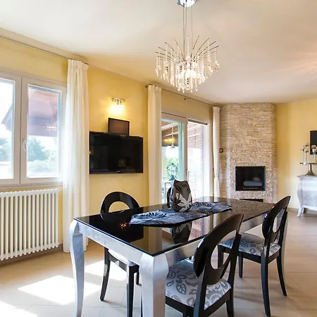 Clicksardegna Paradiso With Swimming Pool Large Garden And Tennis Court