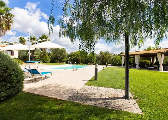 Clicksardegna Paradiso With Swimming Pool Large Garden And Tennis Court Villa