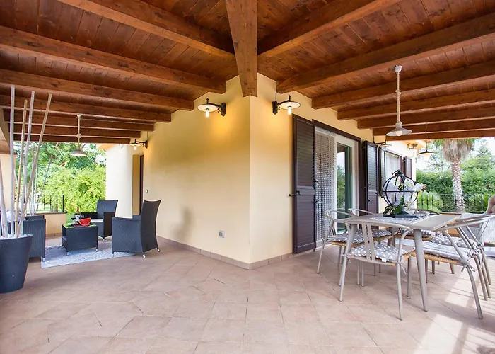 Clicksardegna Paradiso With Swimming Pool Large Garden And Tennis Court Villa *