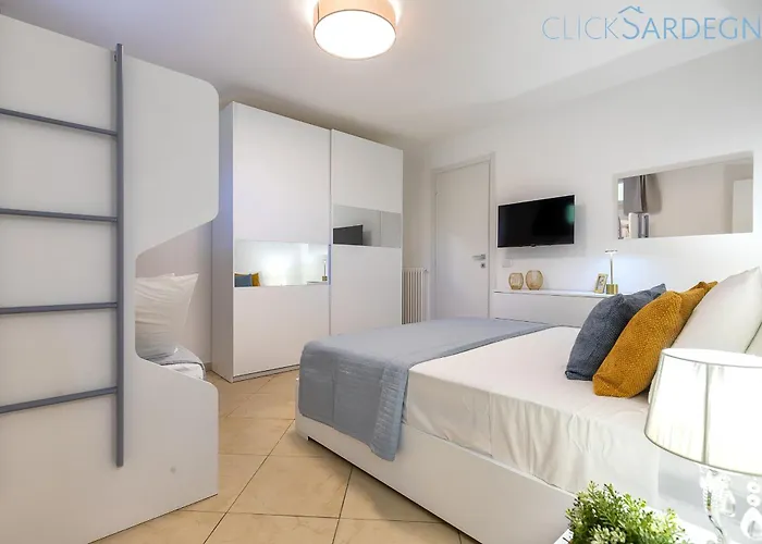 Clicksardegna Paradiso With Swimming Pool Large Garden And Tennis Court Villa *