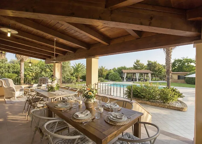 Clicksardegna Paradiso With Swimming Pool Large Garden And Tennis Court Villa
